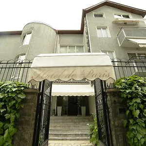 4* Hotel De Paris